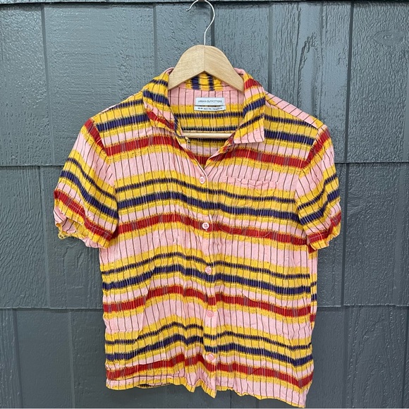 Urban Outfitters Austin Printed Button-Down Shirt - Picture 3 of 9